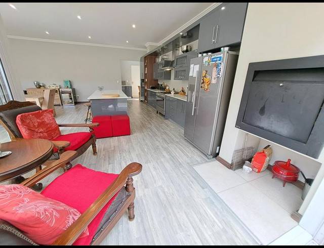 3 BEDROOM PROPERTY TO RENT IN BROOKLYN